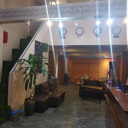 Ostello Amico Del Myanmar Gyogon Esterno foto